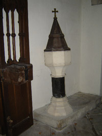 Creech Chapel font